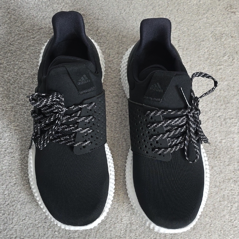 Adidas Wms Training Black and White Athletic Shoes Size 7